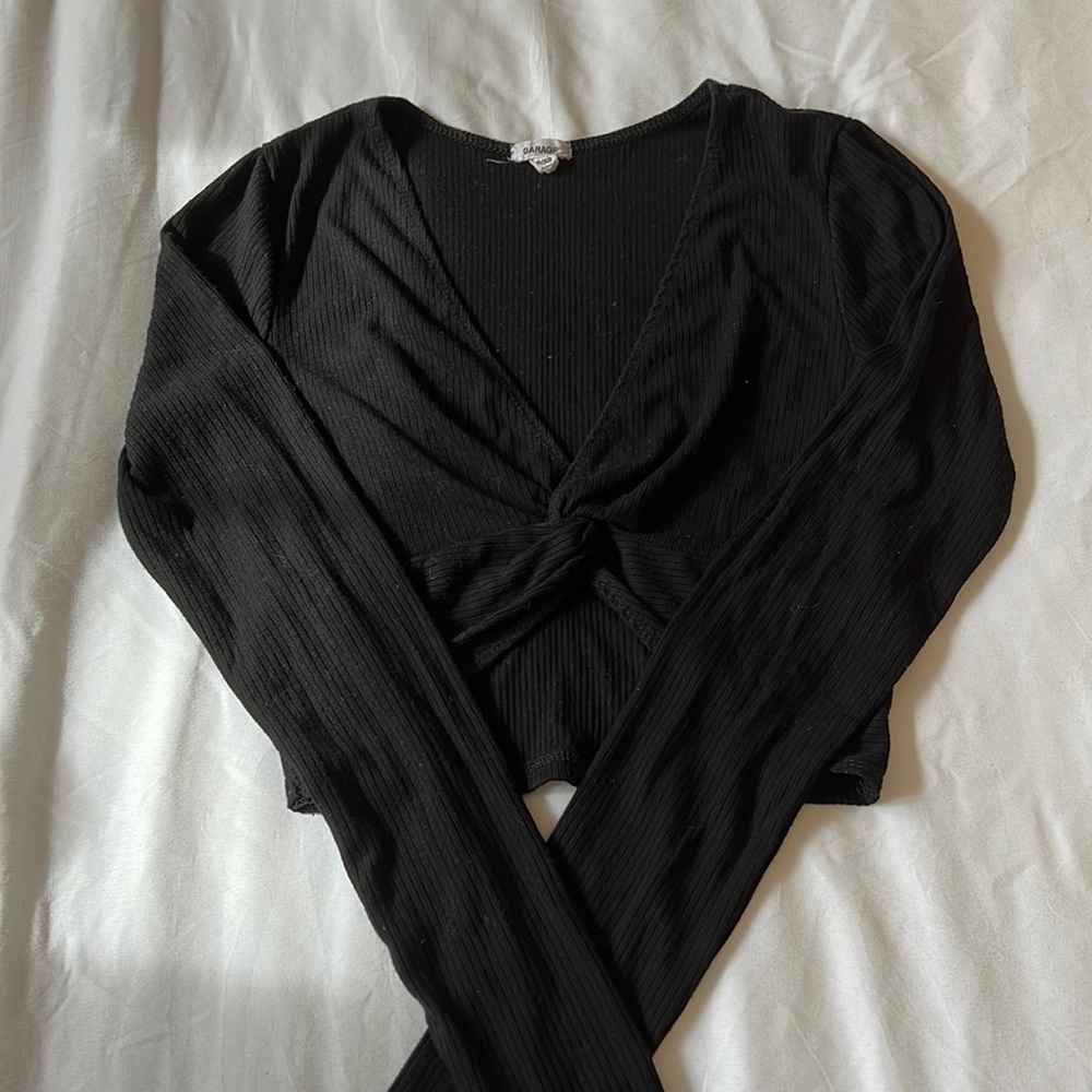 Long Sleeve Cropped Twist-front Top
